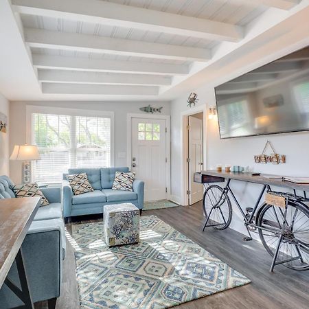 Modern Oak Island Escape 1 Mile To Long Beach! 外观 照片