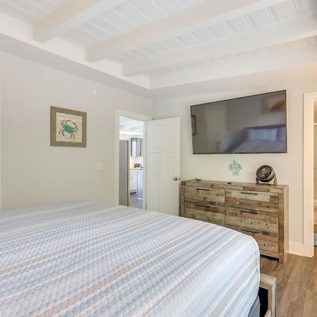 Modern Oak Island Escape 1 Mile To Long Beach! 外观 照片