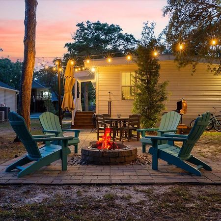 Modern Oak Island Escape 1 Mile To Long Beach! 外观 照片