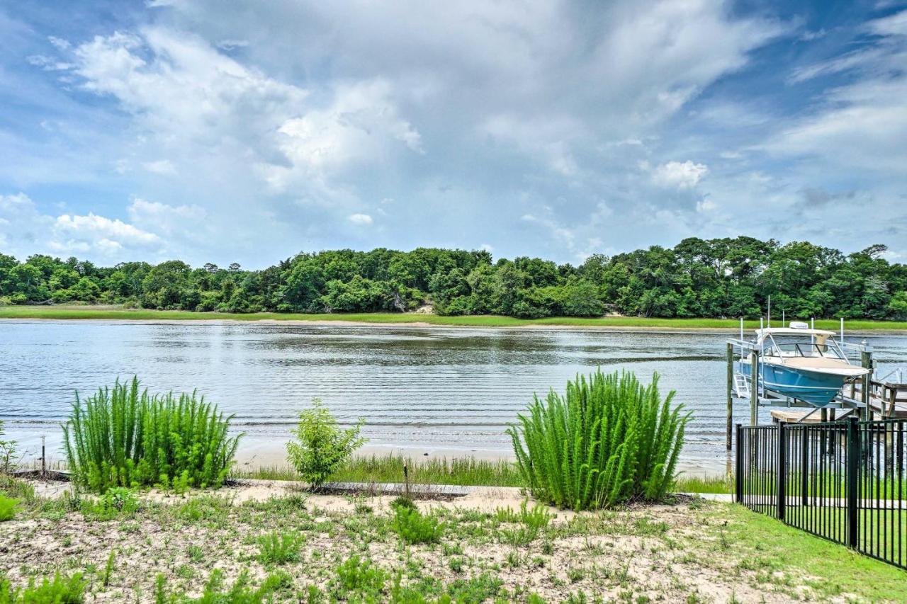 Modern Oak Island Escape 1 Mile To Long Beach! 外观 照片