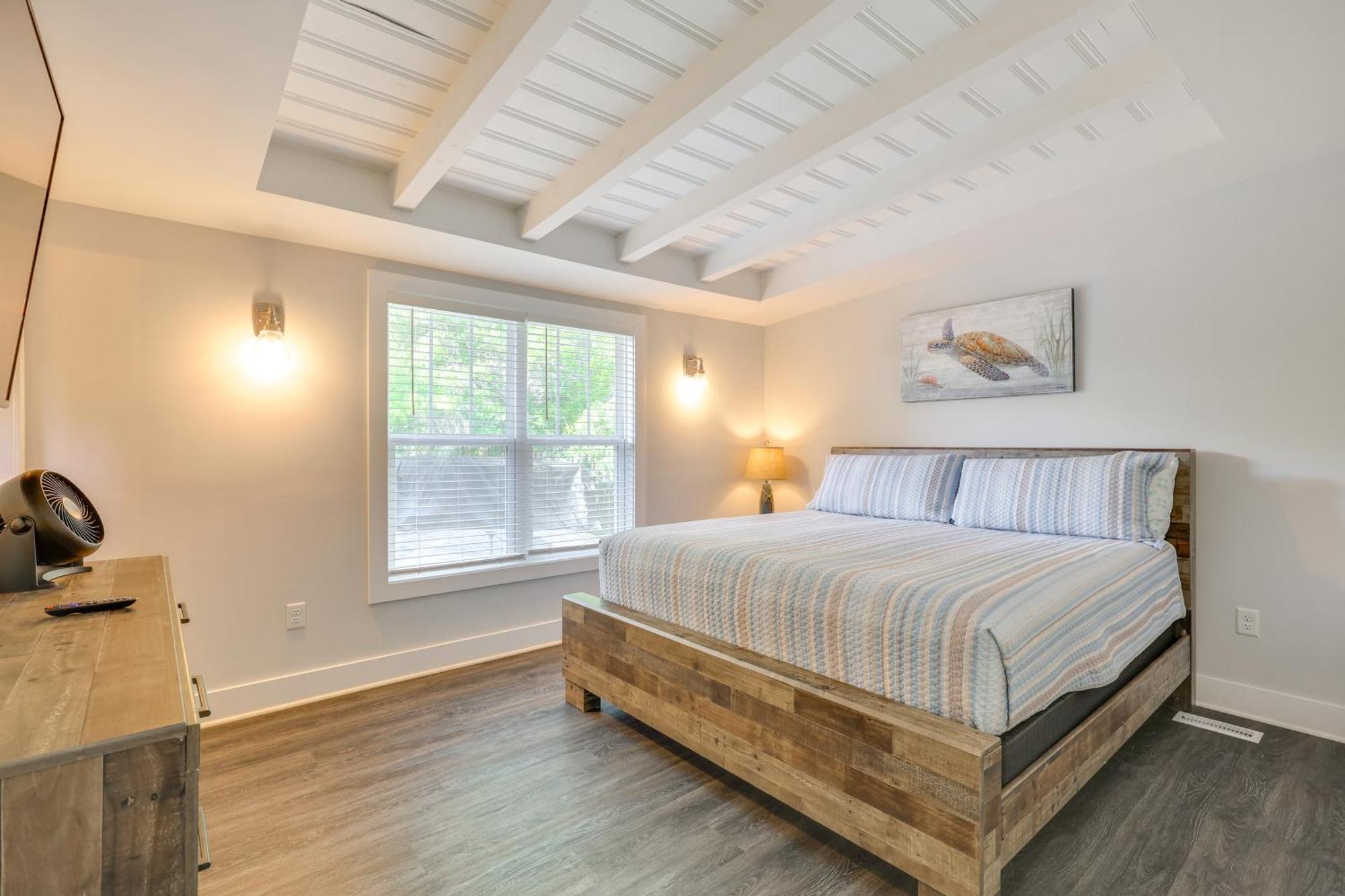 Modern Oak Island Escape 1 Mile To Long Beach! 外观 照片