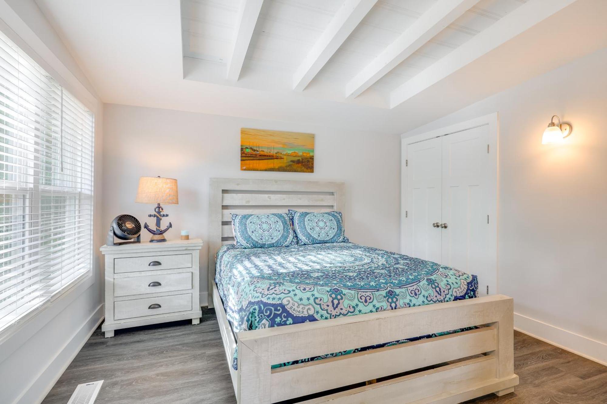 Modern Oak Island Escape 1 Mile To Long Beach! 外观 照片
