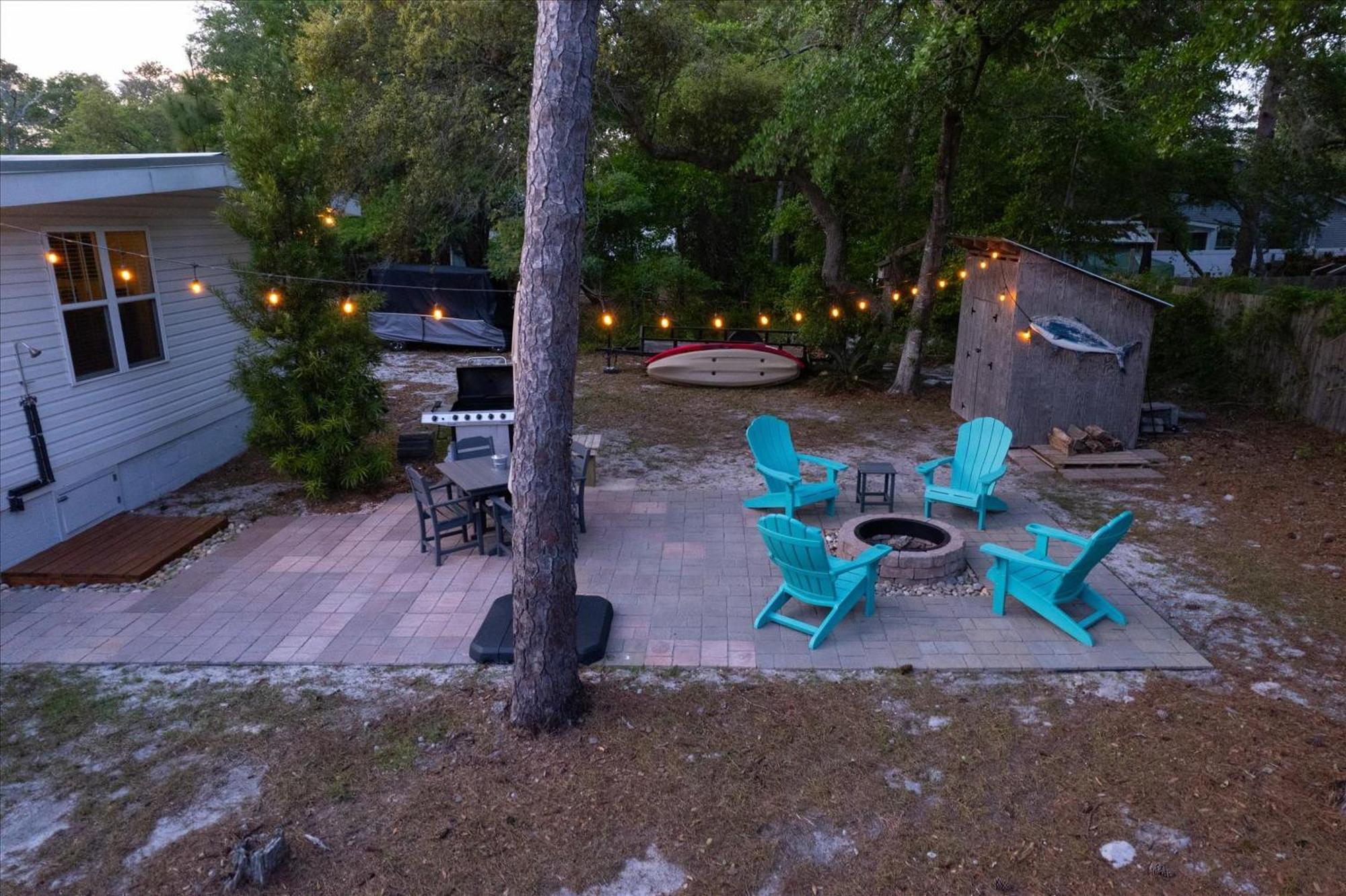 Modern Oak Island Escape 1 Mile To Long Beach! 外观 照片