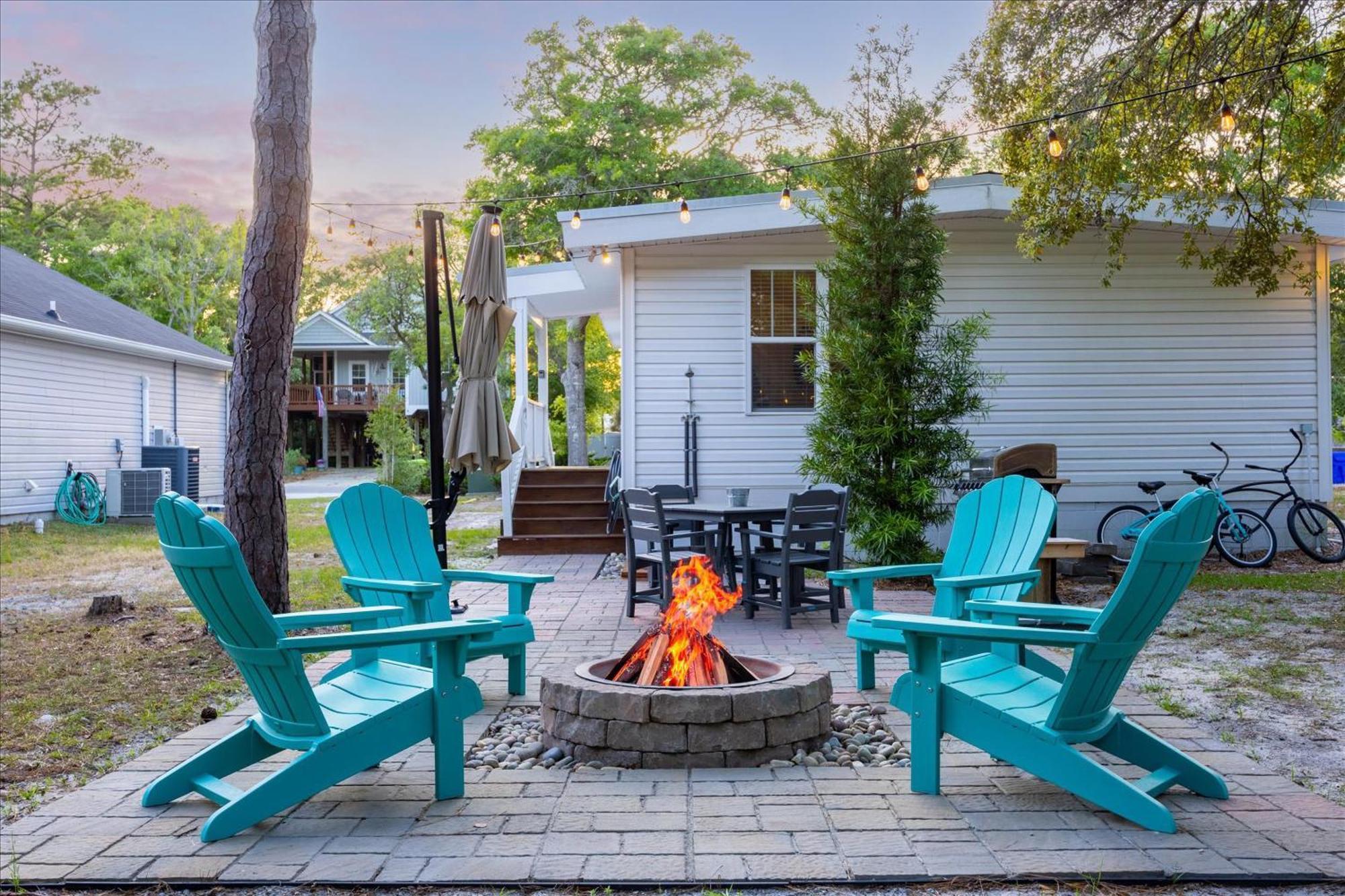 Modern Oak Island Escape 1 Mile To Long Beach! 外观 照片